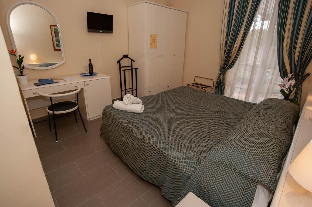 Hotel Posta Dependance Chianciano Terme Exterior photo